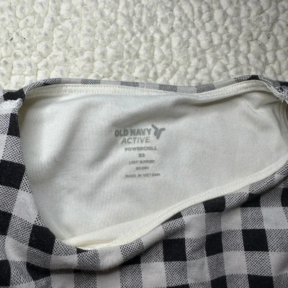 Workout Top - Picture 4 of 5